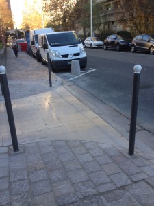 2015_11_26_Entree_vehicule_et_traversee_pietonne