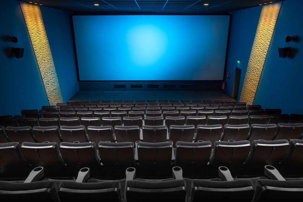 Salle de cinema vide